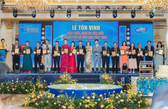 z7139456794708_80f31485cd84cc150e1871ebbf522d9d